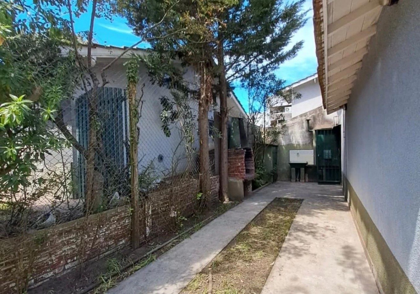 CASA 3 AMBIENTES AMPLIOS EN VILLA GESELL 
