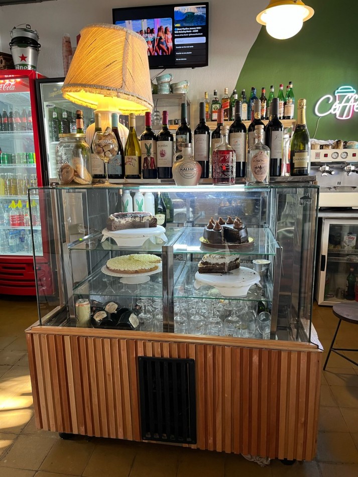 FONDO DE COMERCIO  EN VENTA CAFETERIA FUCIONANDO VILLA GESELL