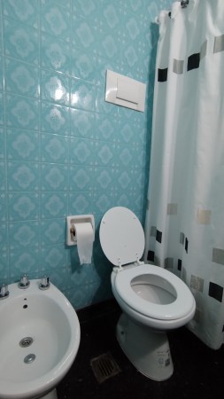 HERMOSO DEPARTAMENTO AL FRENTE EN PLAZA MITRE