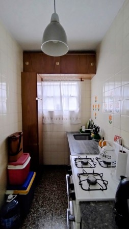 HERMOSO DEPARTAMENTO AL FRENTE EN PLAZA MITRE