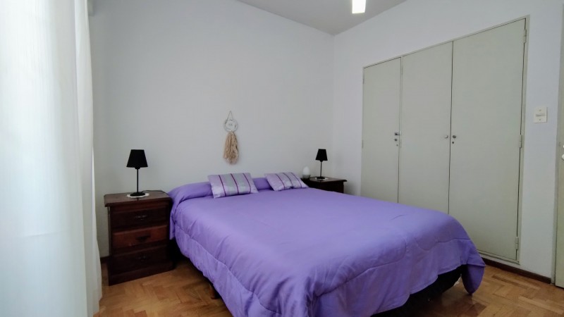 HERMOSO DEPARTAMENTO AL FRENTE EN PLAZA MITRE