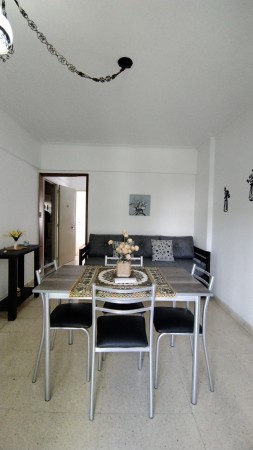 HERMOSO DEPARTAMENTO AL FRENTE EN PLAZA MITRE
