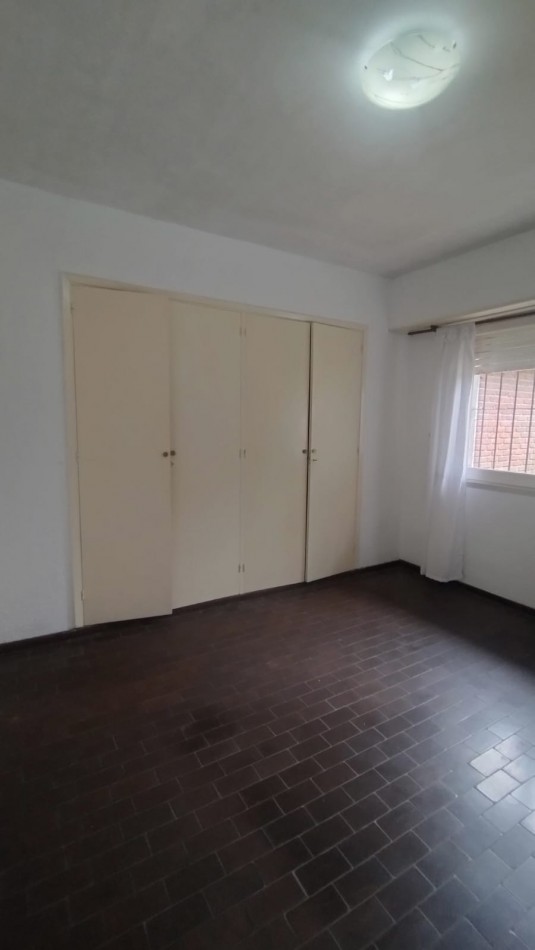 CASA EN VENTA A 100 METROS DEL MAR 