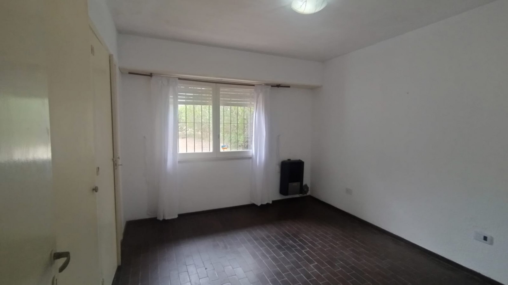CASA EN VENTA A 100 METROS DEL MAR 