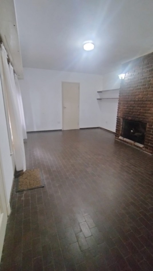 CASA EN VENTA A 100 METROS DEL MAR 