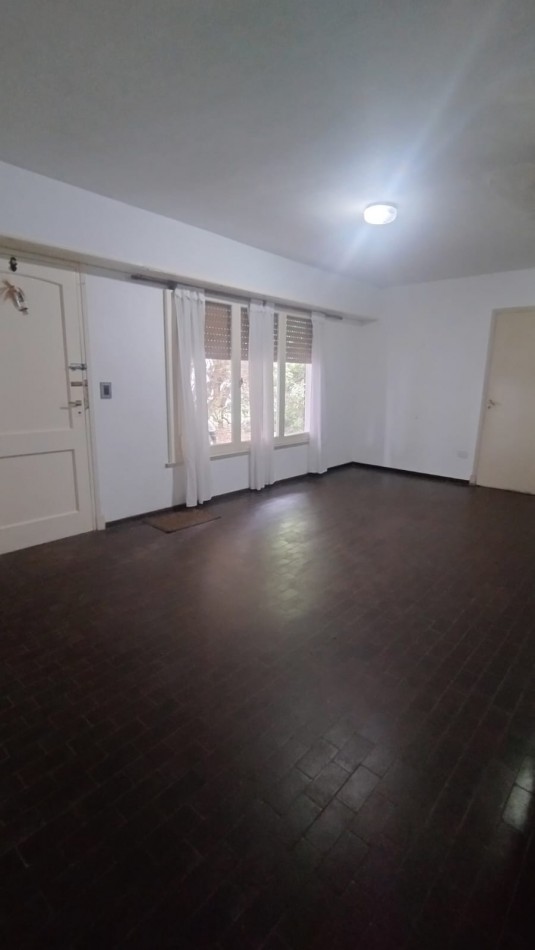 CASA EN VENTA A 100 METROS DEL MAR 