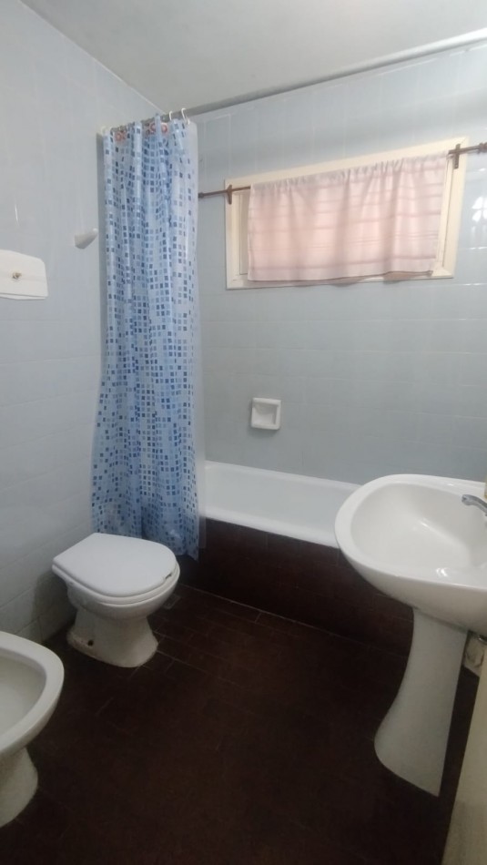 CASA EN VENTA A 100 METROS DEL MAR 