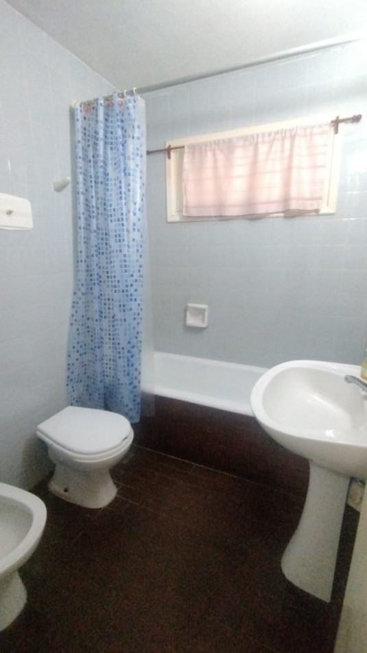 CASA EN VENTA A 100 METROS DEL MAR 