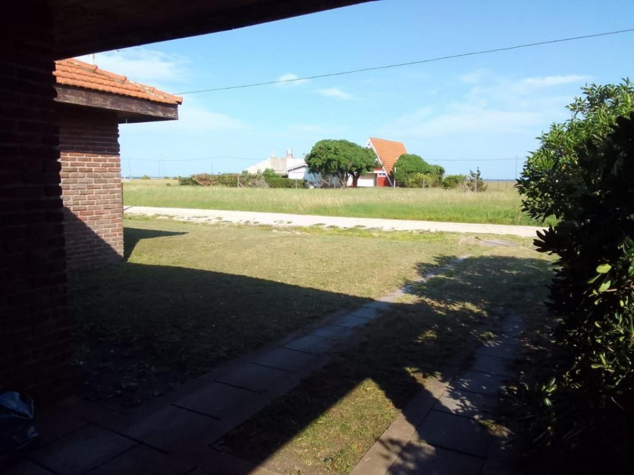CASA EN VENTA A 100 METROS DEL MAR 