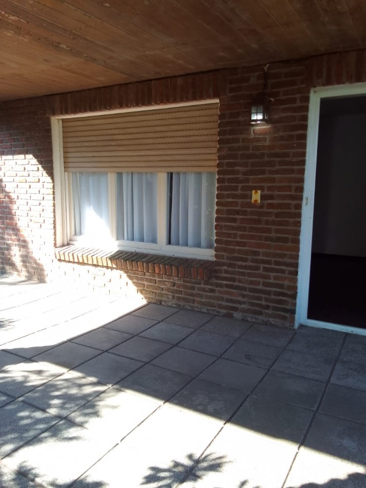 CASA EN VENTA A 100 METROS DEL MAR 
