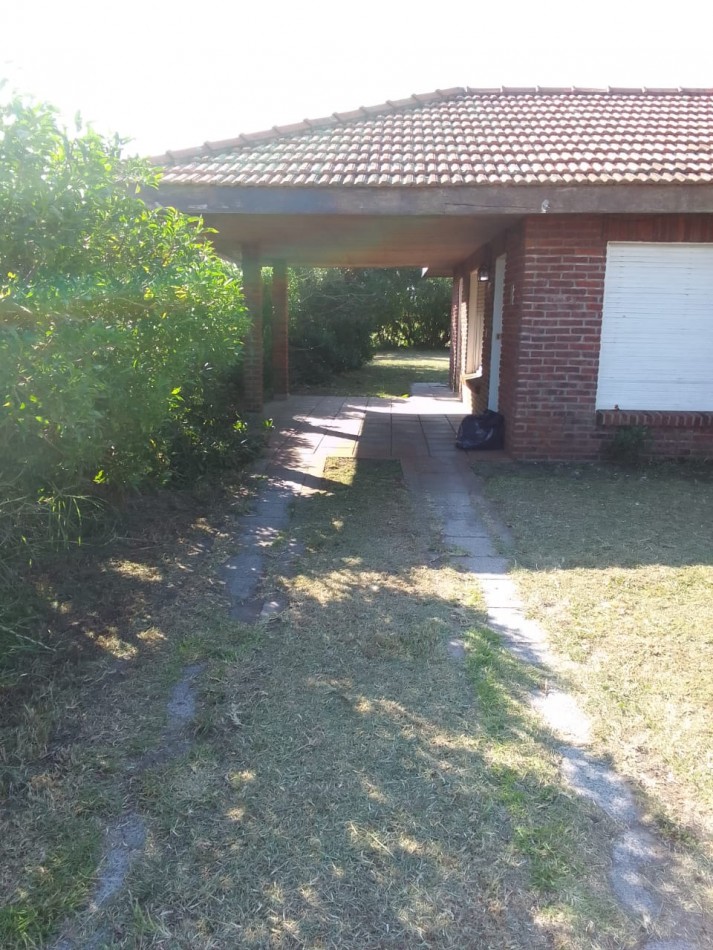 CASA EN VENTA A 100 METROS DEL MAR 