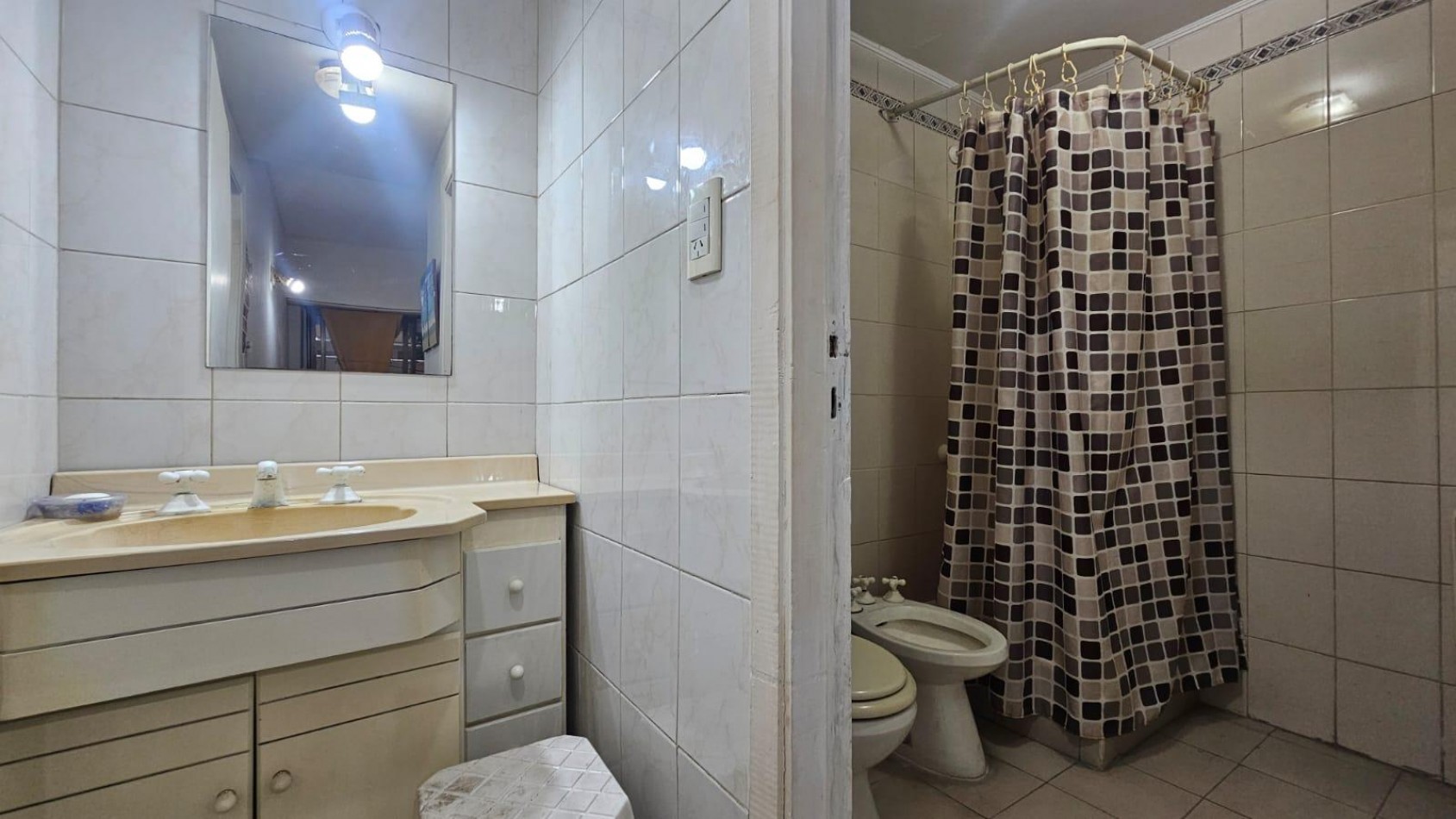 DEPARTAMENTO 3 AMBIENTES CON BALCON Y PATIO FRENTE AL ALDREY