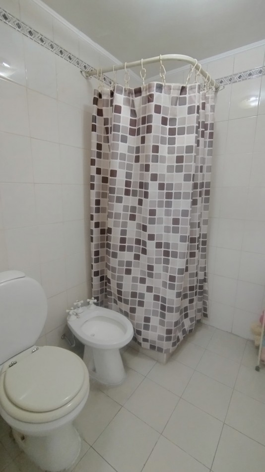 DEPARTAMENTO 3 AMBIENTES CON BALCON Y PATIO FRENTE AL ALDREY