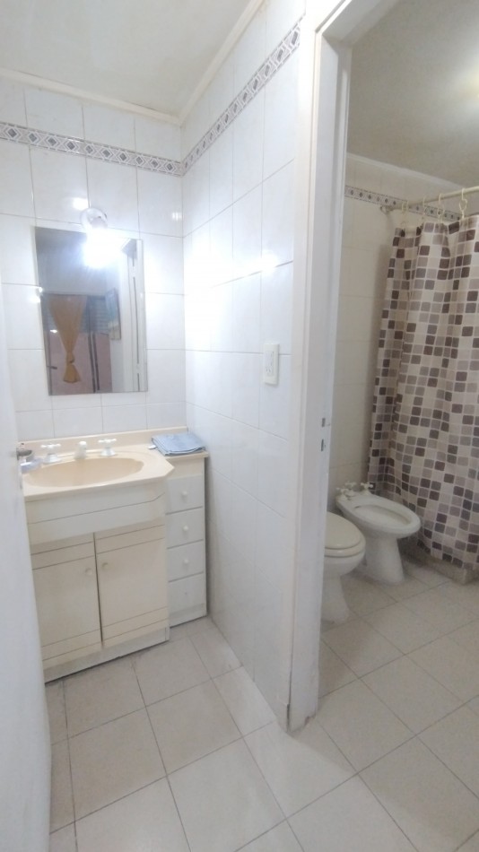 DEPARTAMENTO 3 AMBIENTES CON BALCON Y PATIO FRENTE AL ALDREY