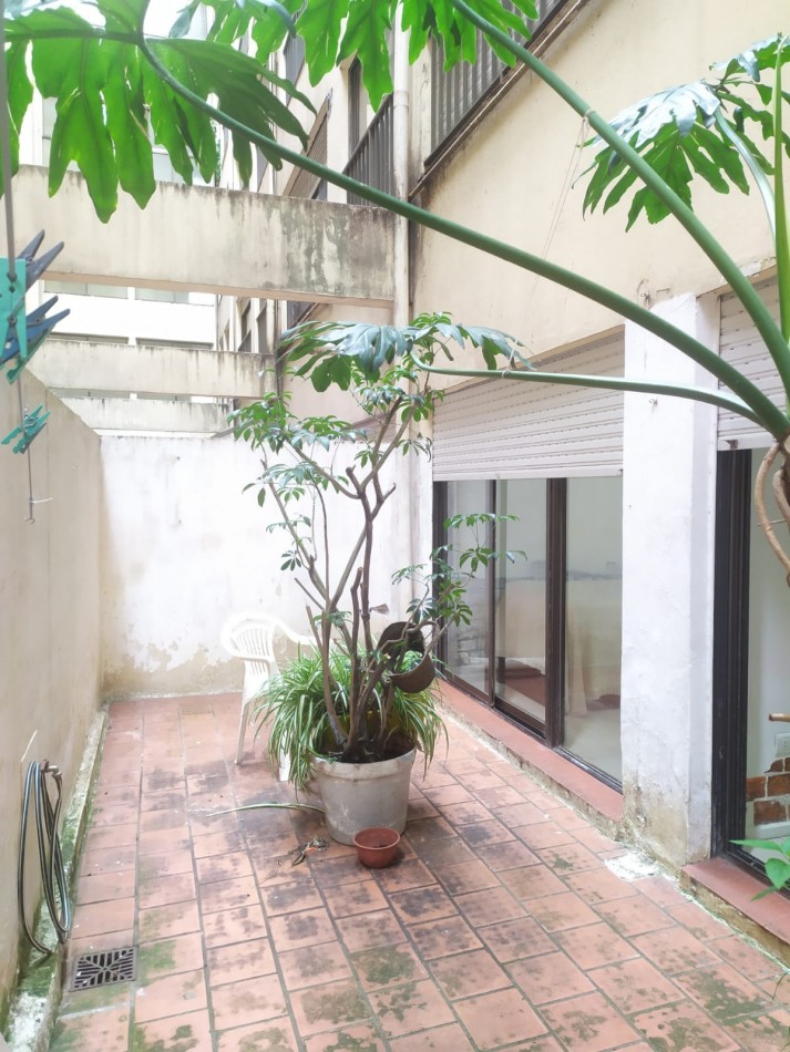 DEPARTAMENTO 3 AMBIENTES CON BALCON Y PATIO FRENTE AL ALDREY