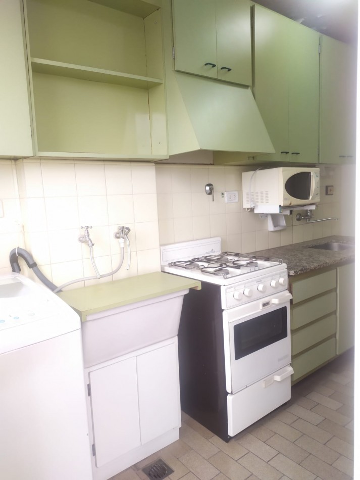 DEPARTAMENTO 4 AMBIENTES A LA CALLE 