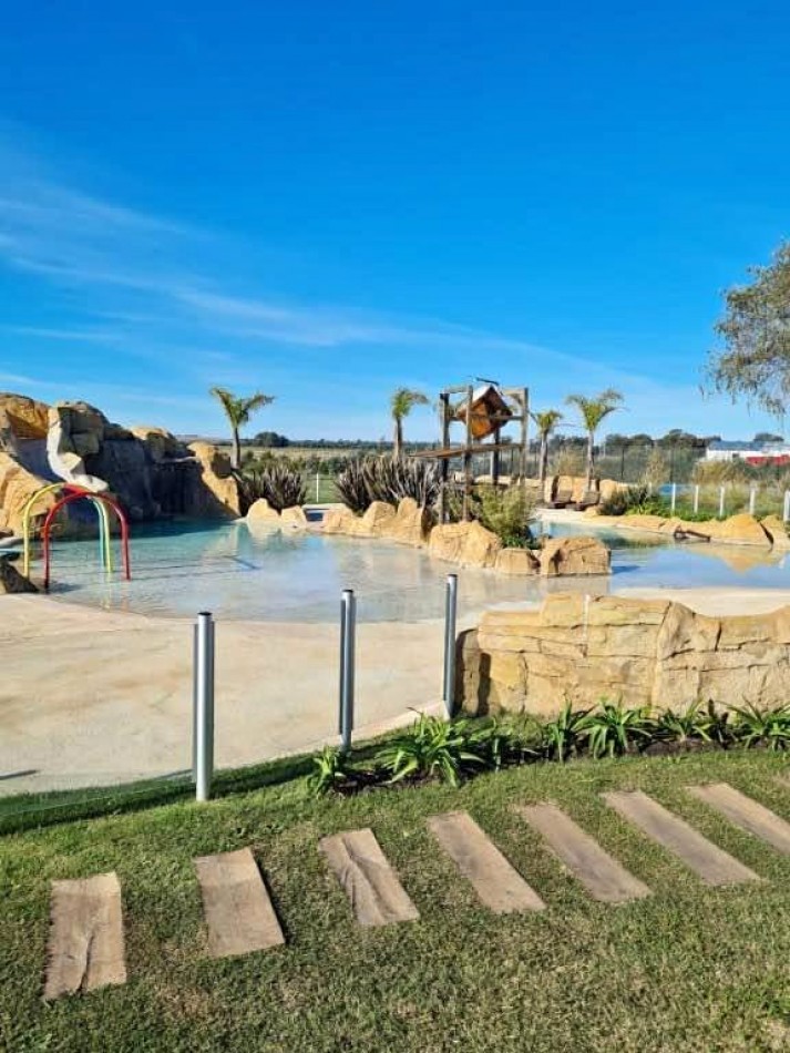 OPORTUNIDAD!! AMPLIO LOTE EN PRESTIGIOSO BARRIO PRIVADO!! DEVELOPER PARK