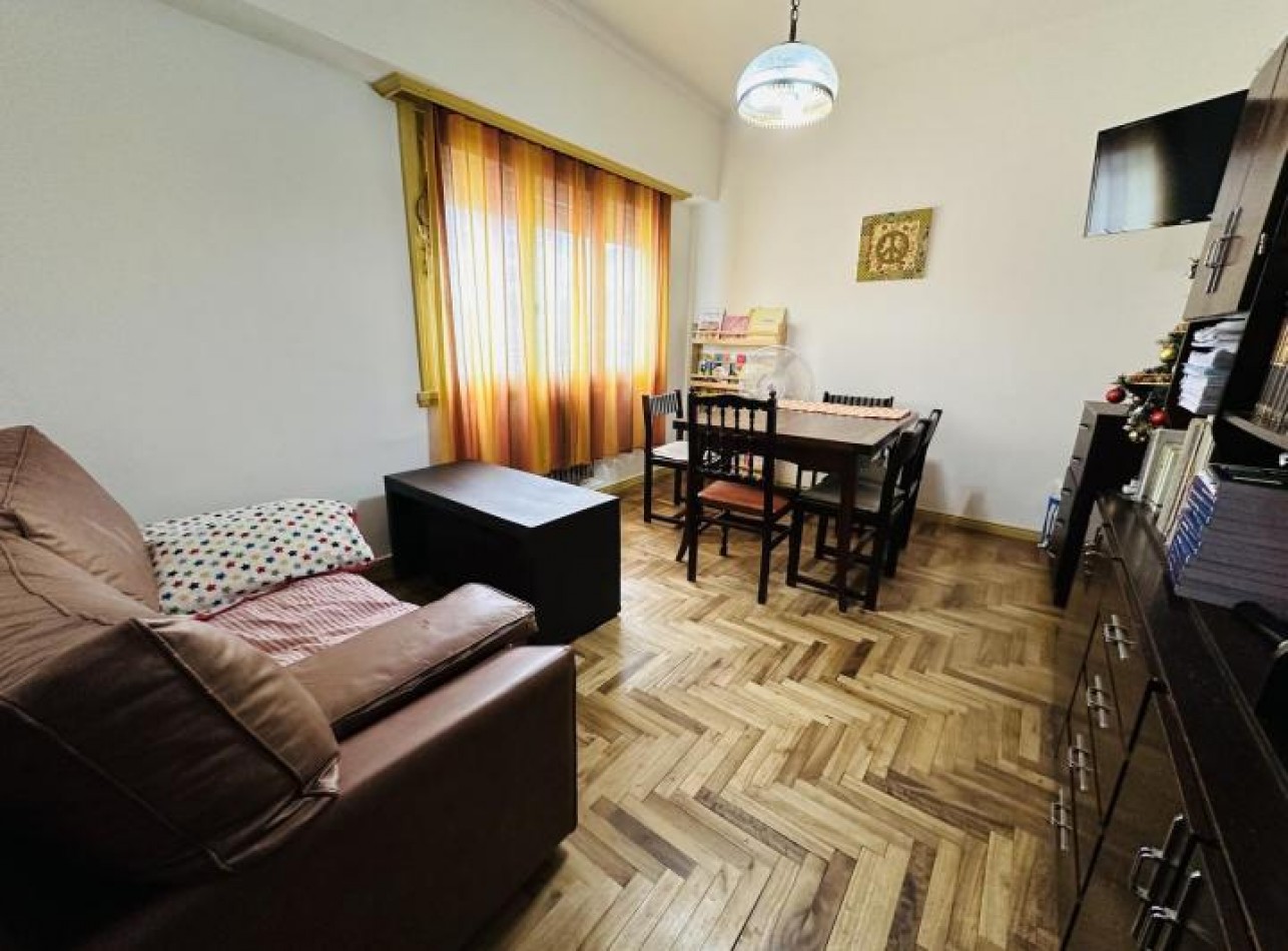 RETASADO!!  DEPARTAMENTO 2 AMBIENTES PLAZA MITRE