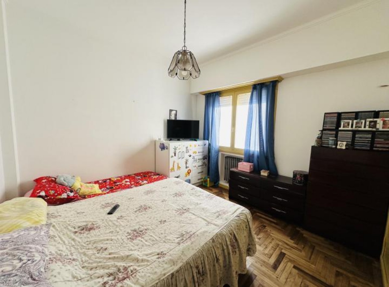 RETASADO!!  DEPARTAMENTO 2 AMBIENTES PLAZA MITRE