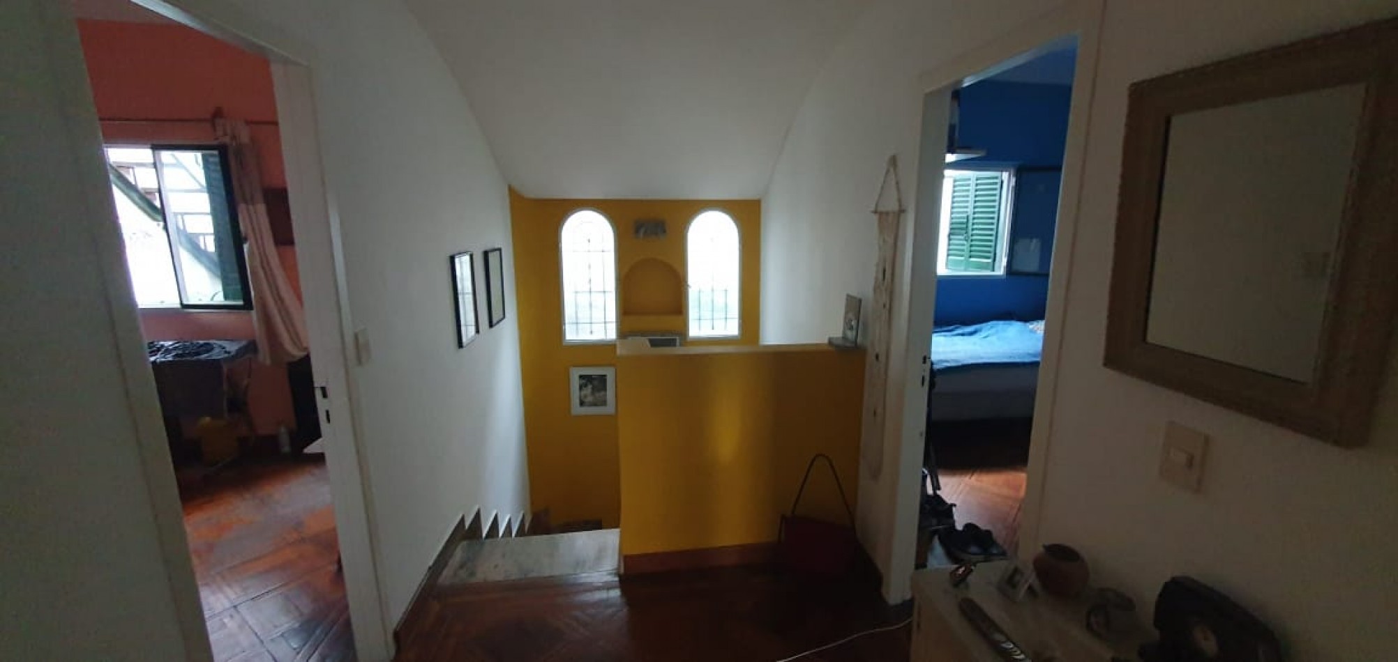 Confortable y amplio PH, con patio y gran terraza propia