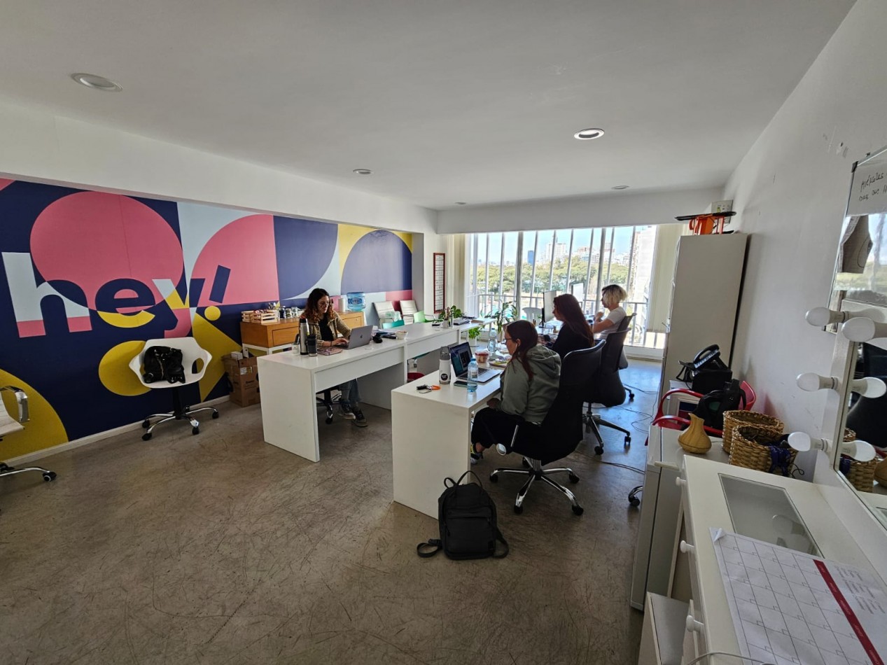 Excelente oficina en lugar exclusivo