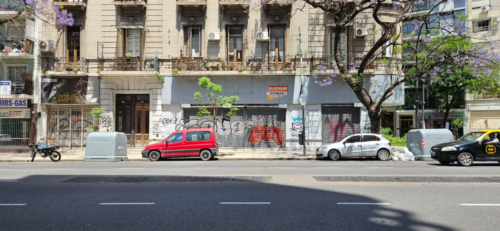 Importante y exclusivo local sobre av Corriente  - 23 metros de frente