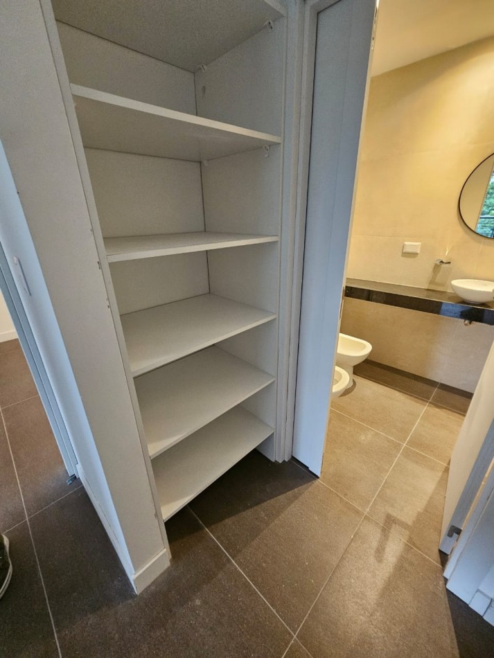 Hermoso 2 ambientes a estrenar con toilette de recepcion y dormitorio en suite con vestidor