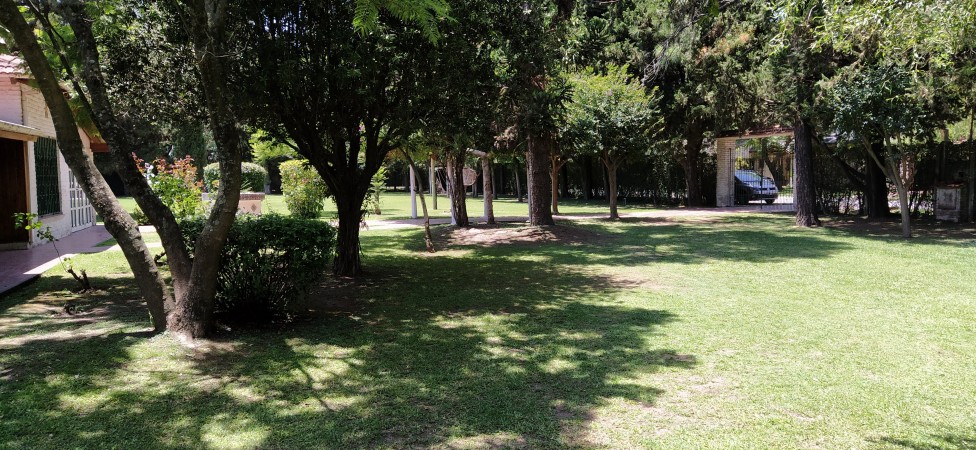 La Unión, Ezeiza, Importante Quinta sobre fracción de 4500m2 C/Pileta, cancha