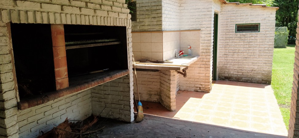 La Unión, Ezeiza, Importante Quinta sobre fracción de 4500m2 C/Pileta, cancha