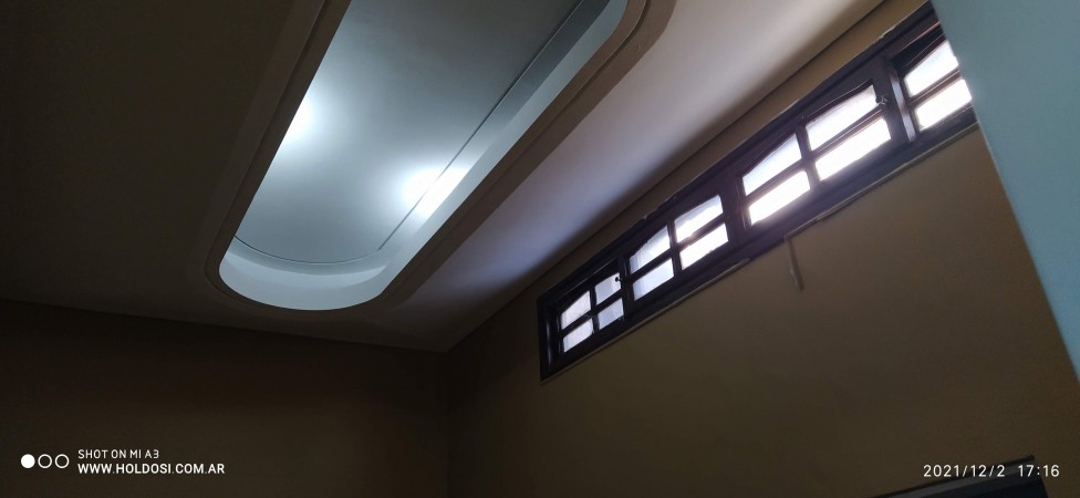 Venta excelente casa en 2 Plantas con 3 baños, fondo, jardín y cochera