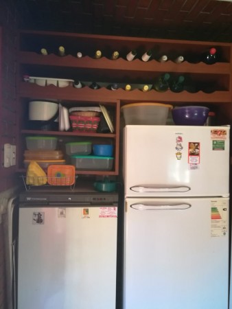 Casa con amplio jardín 3 dorm. cochera o quincho muy buen estado