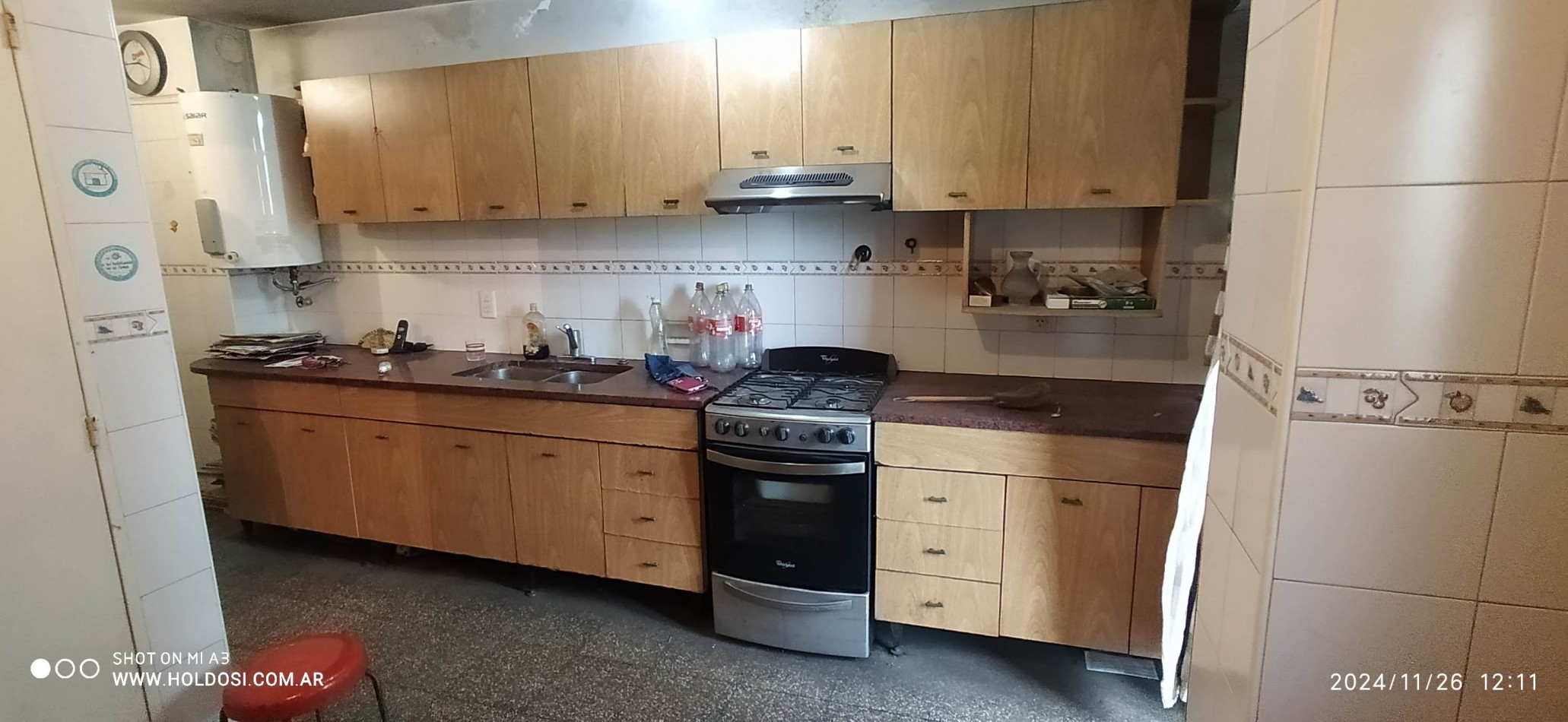 IMPORTANTE DEPARTAMENTO FLORESTA 5 ambientes y comedor diario o dependencia, 2 baños, 2 balcones.