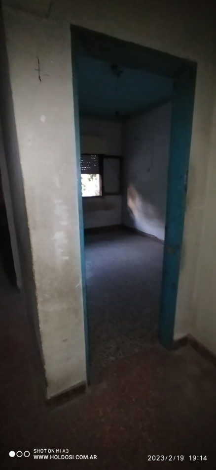 OPORTUNIDAD !!! Casa, lote 10x31, LOSA 4 amb. e/ auto, B° Sta. Lucia     