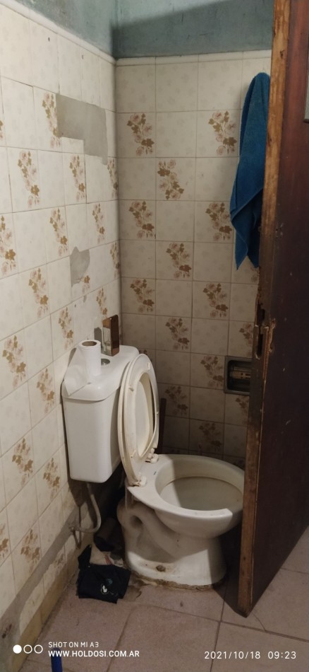 OPORTUNIDAD !!! Casa, lote 10x31, LOSA 4 amb. e/ auto, B° Sta. Lucia     
