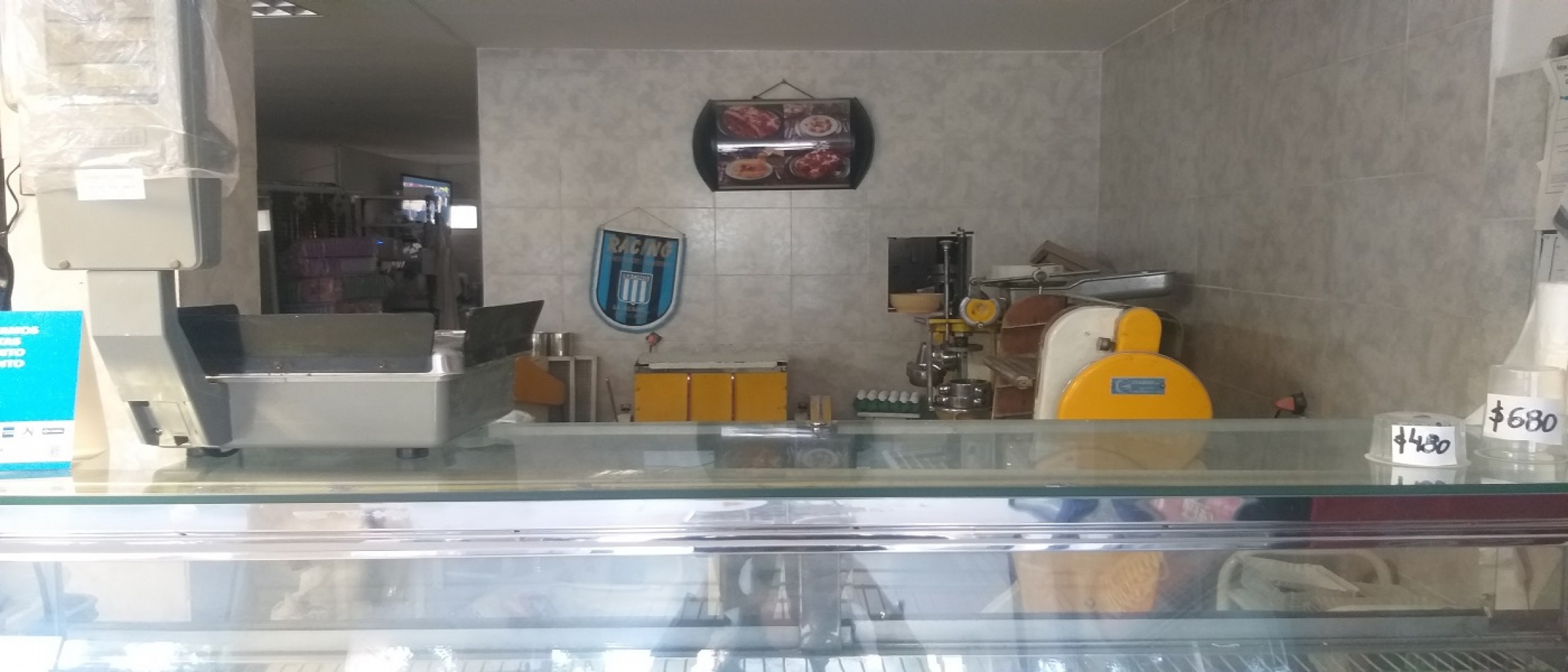 Oportunidad de Local comercial con vivienda en Avda. San Martin