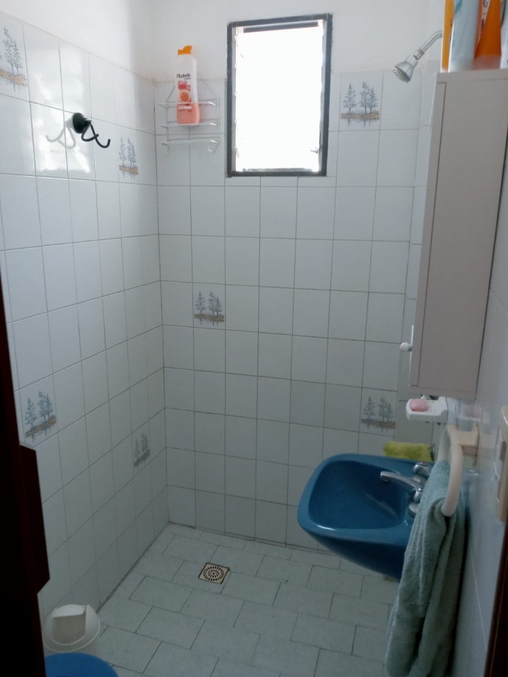 Casa de 3 Amb con Depto. 