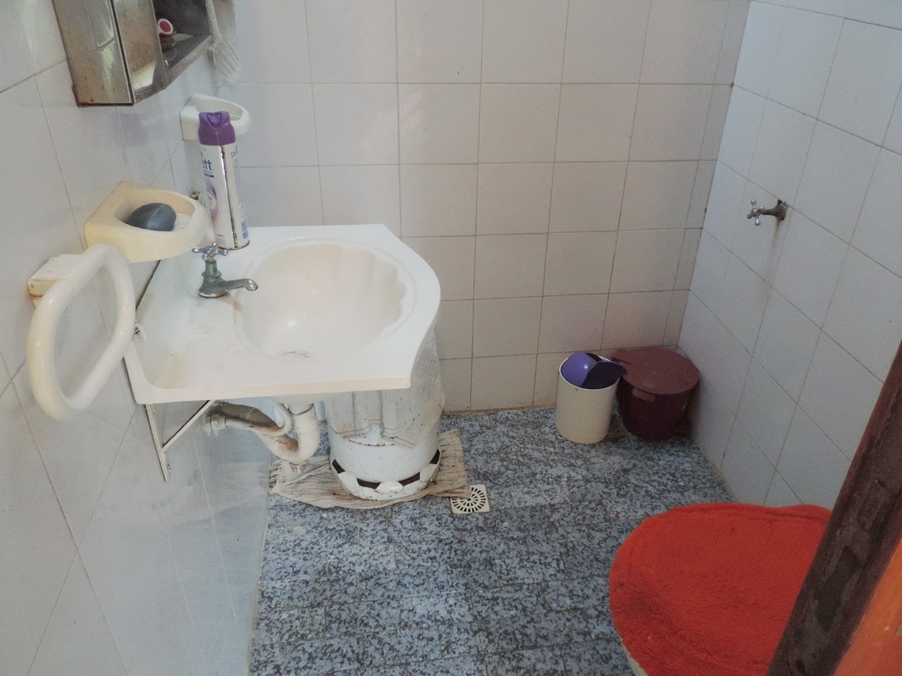 Casa de 3 Amb con Depto. 