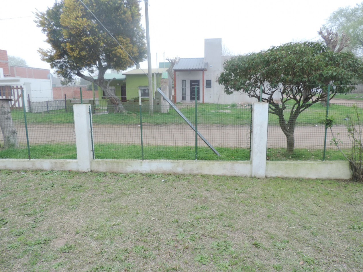 Casa de 3 Amb con Depto. 