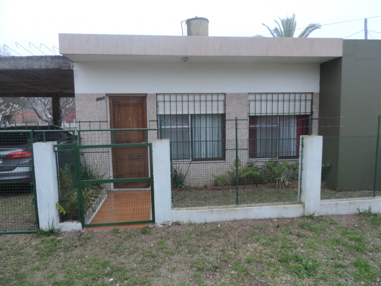 Casa de 3 Amb con Depto. 