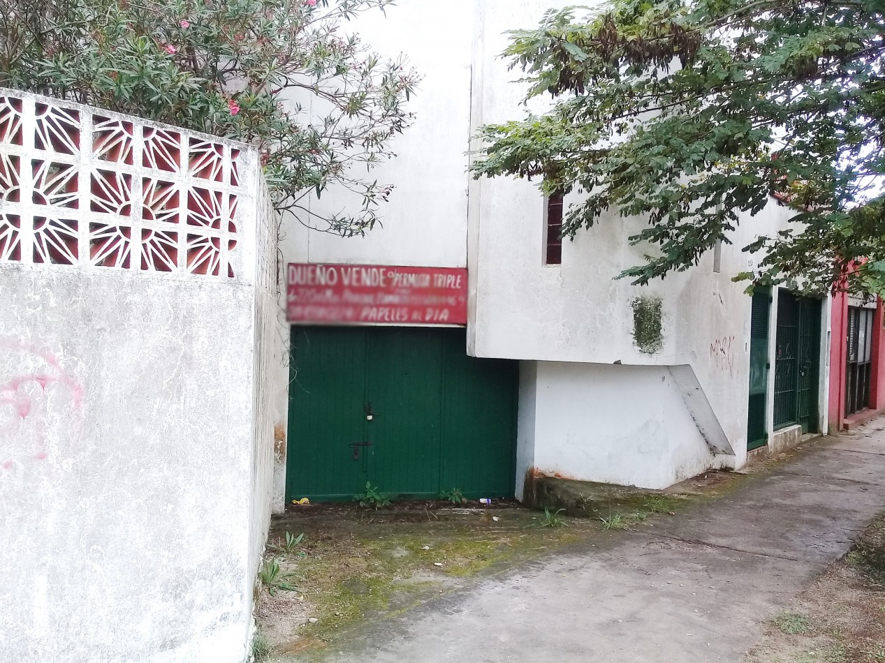 Excelente Casa centrica a refaccionar 