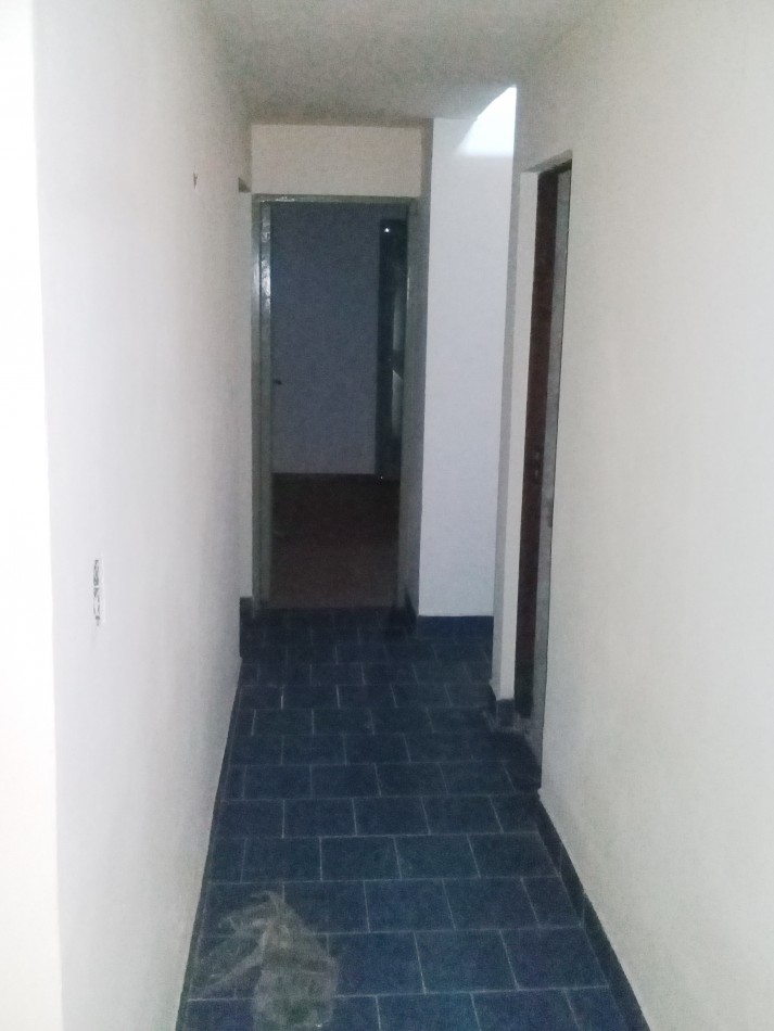 Excelente Casa centrica a refaccionar 
