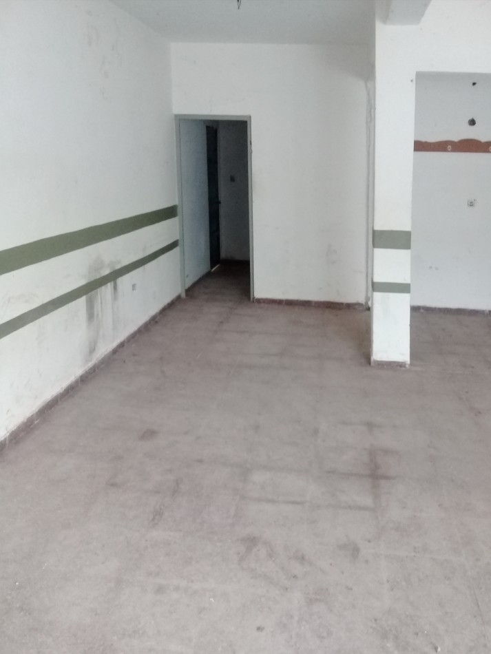 Excelente Casa centrica a refaccionar 