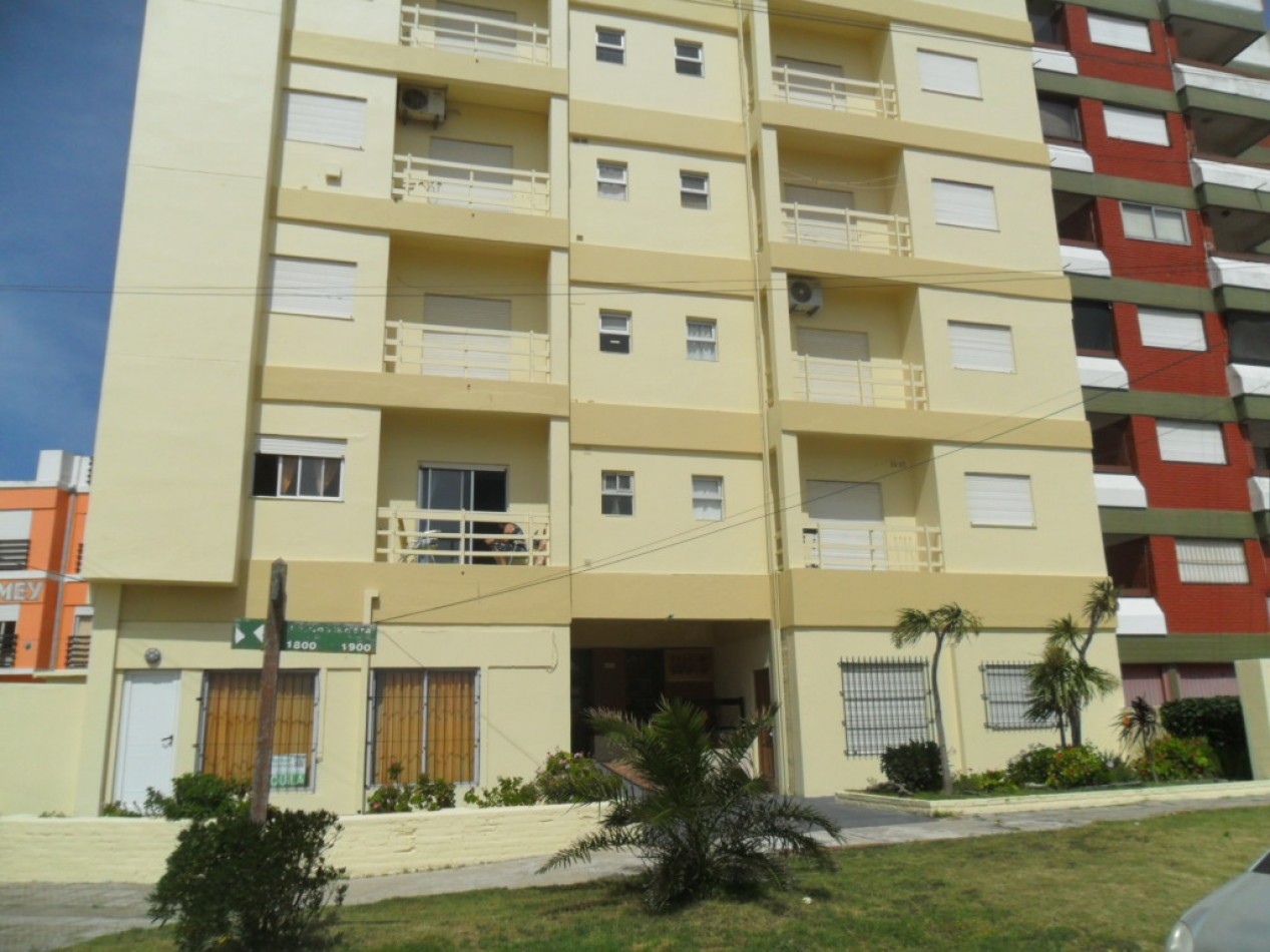 Depto 2 amb. Edificio Mar III 4to D