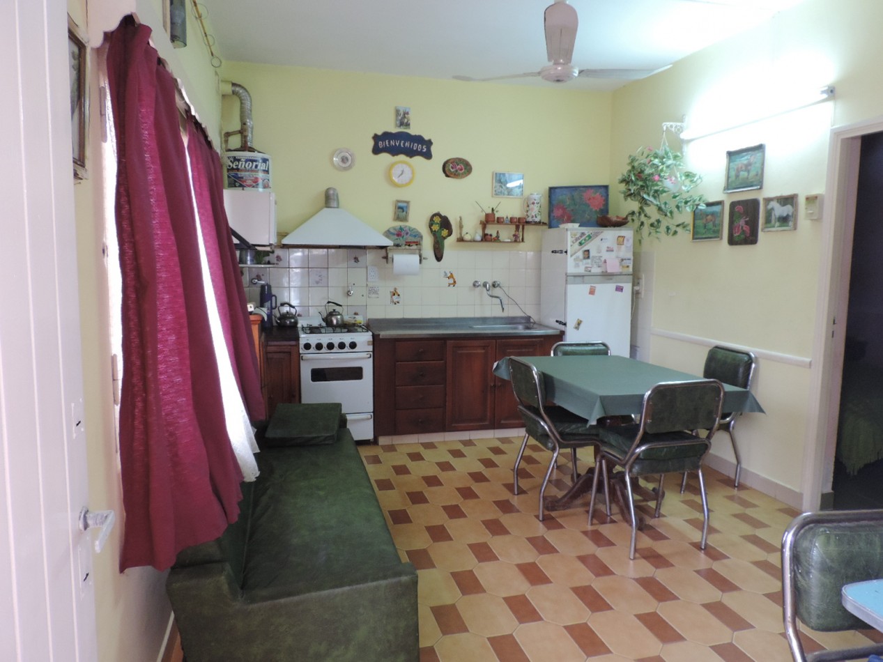 Casa de 3 Amb. con gran lote