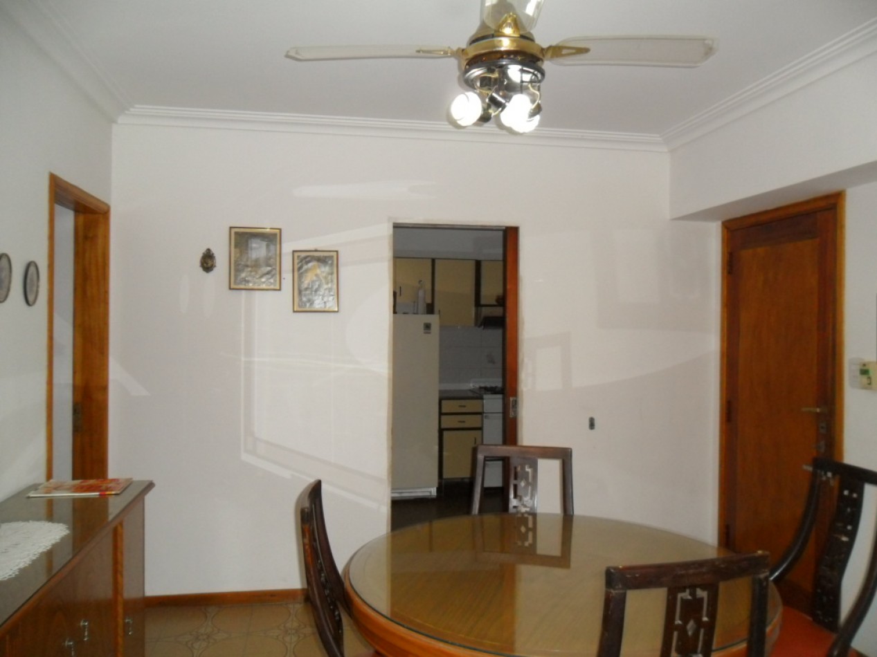 Chalet 5 Amb. en esquina centrico 