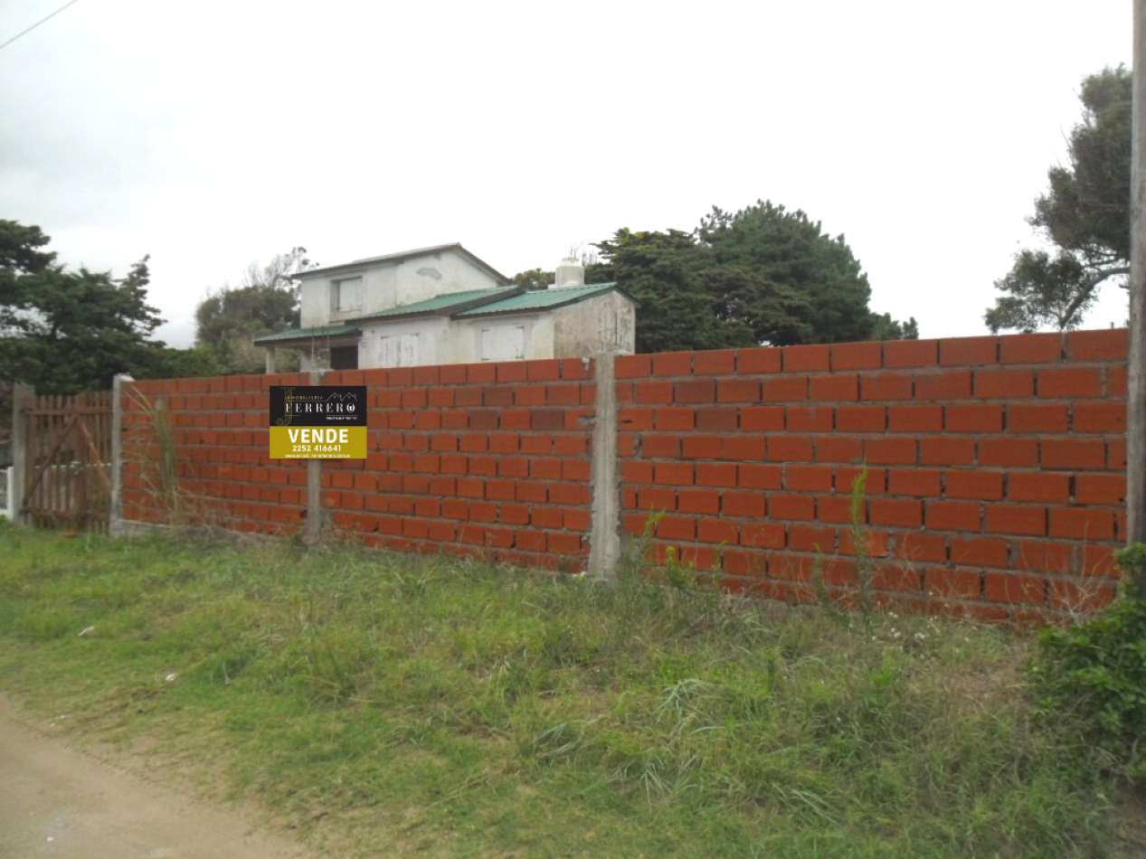Lote frente al mar Barrio Tala
