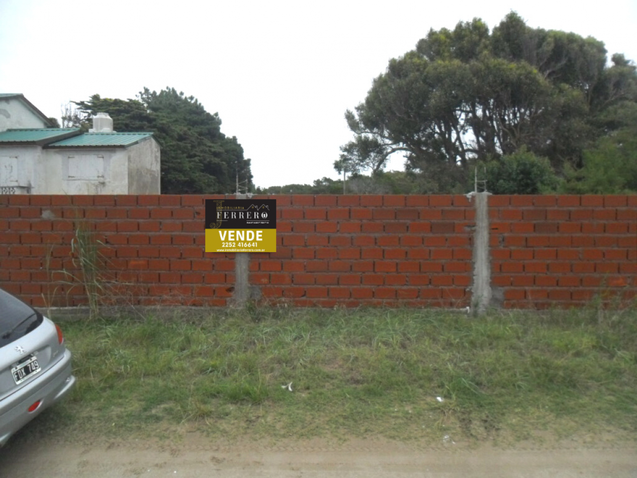 Lote frente al mar Barrio Tala
