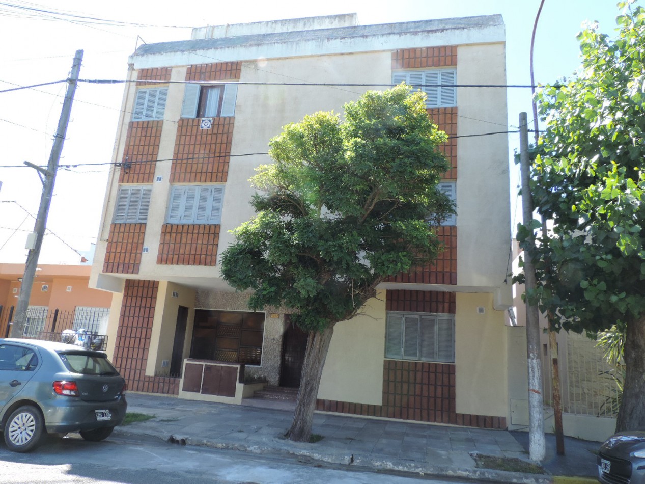 Depto. 3 Amb 2do 24 Edificio Wall II 