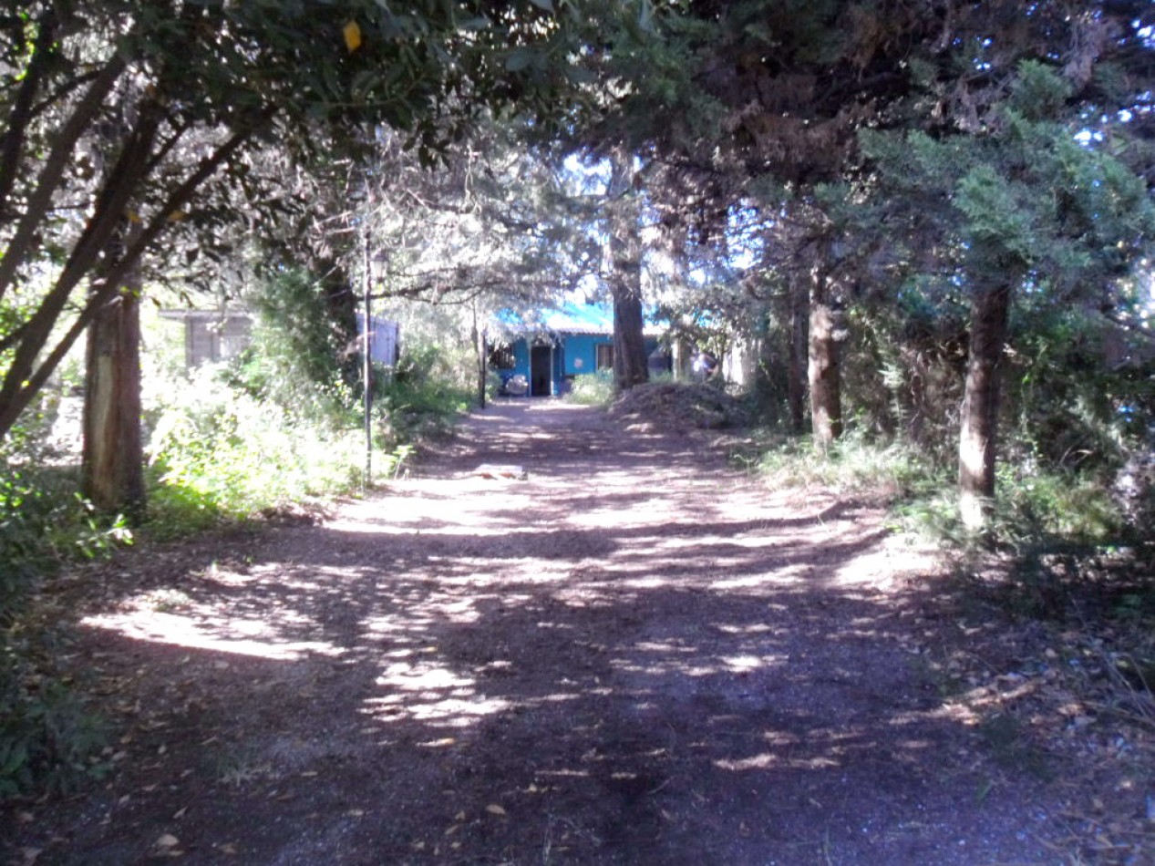 Oportunidad casa de 4 Amb con gran lote