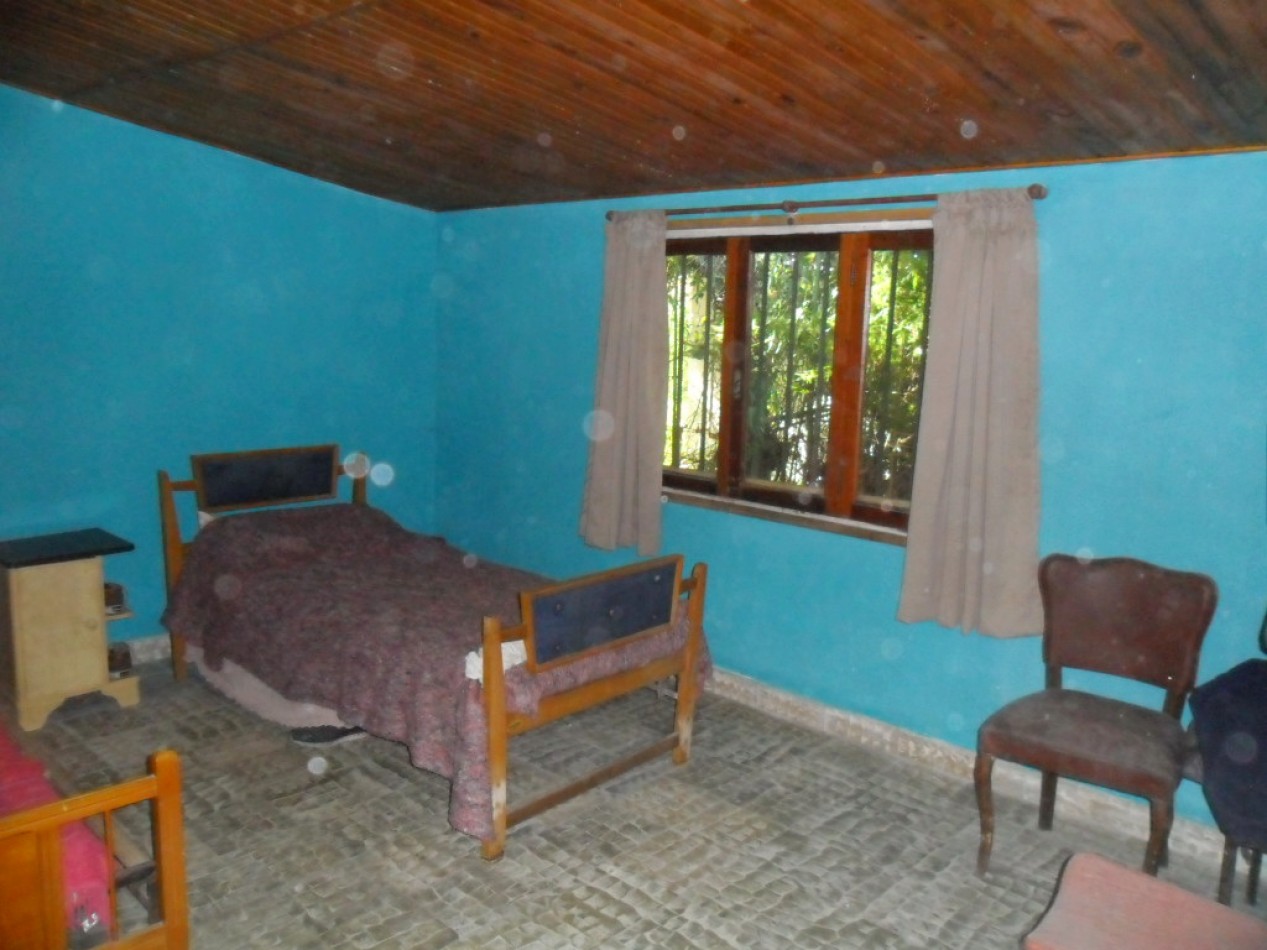 Oportunidad casa de 4 Amb con gran lote